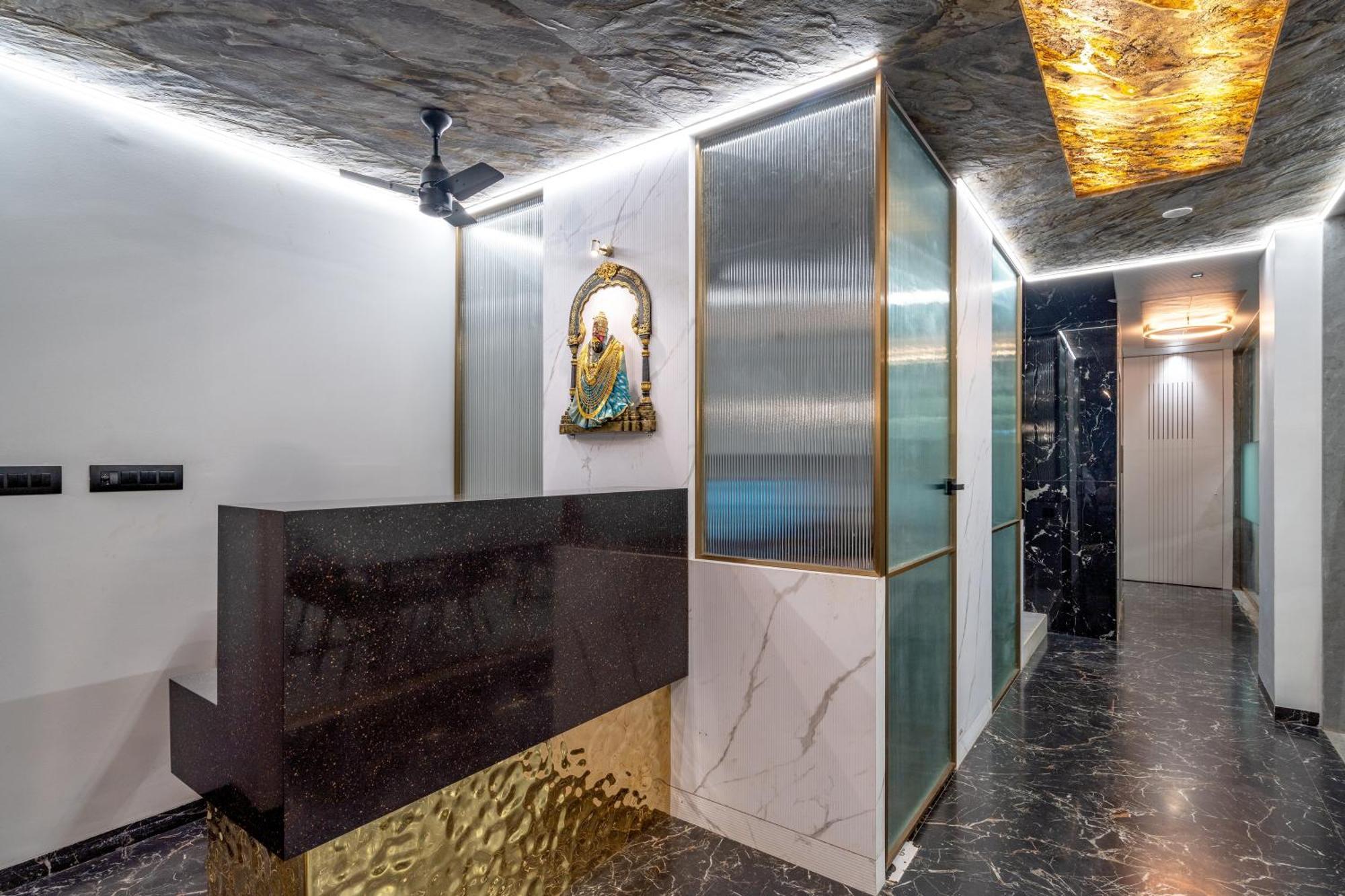 Hotel Darshan Executive Tuljapur Kültér fotó