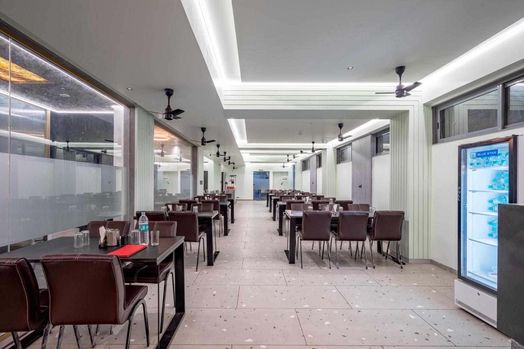 Hotel Darshan Executive Tuljapur Kültér fotó